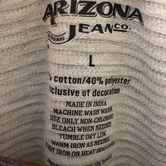 Arizona Jeans Heavy weighted long sleeve Top - Picture 2 of 3